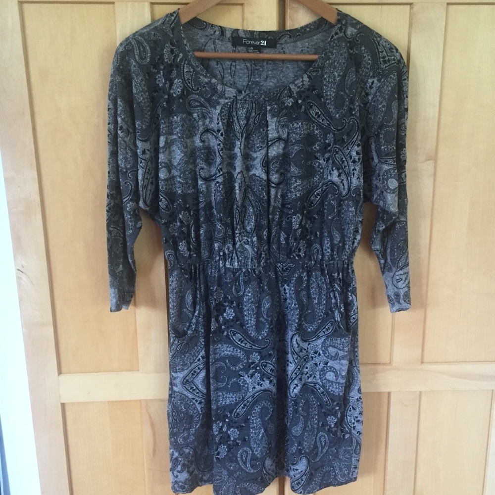 Forever 21 grey paisley print DRESS 3/4 sleeves elastic waist with pockets Large